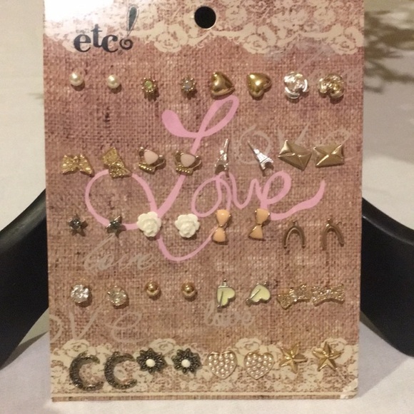 ETC! 20 piece “Love” earring bundle - Picture 1 of 7